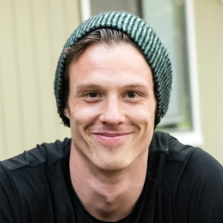 <em>Alex W.</em>